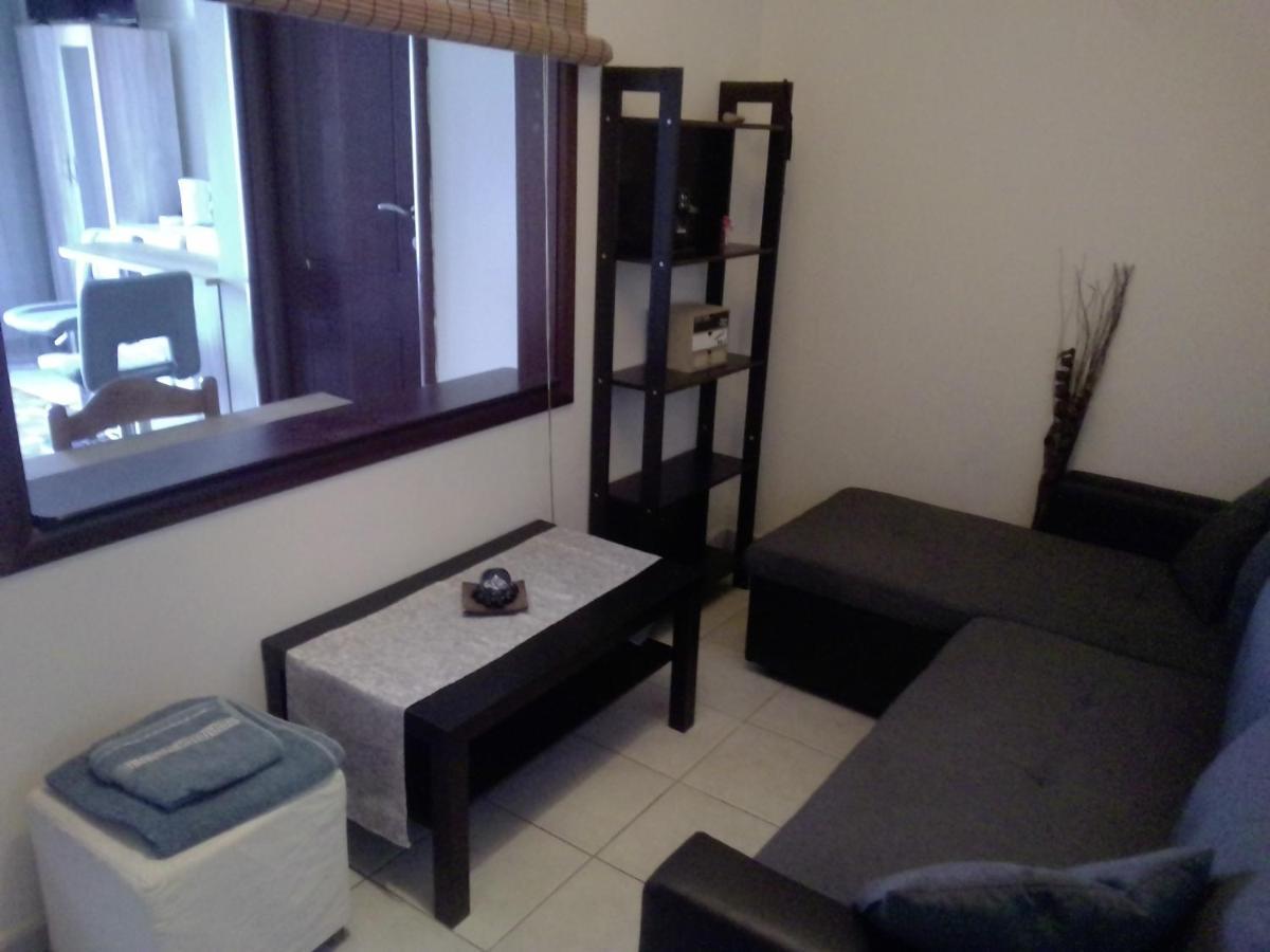Saki's 4th Floor Apartment *